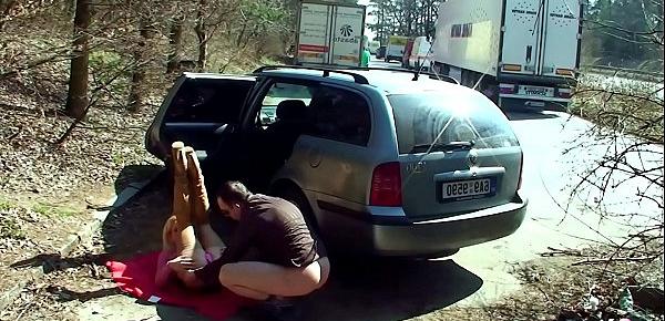  Real Teen Street Hooker Outdoor Fuck on Parking Spot by Client